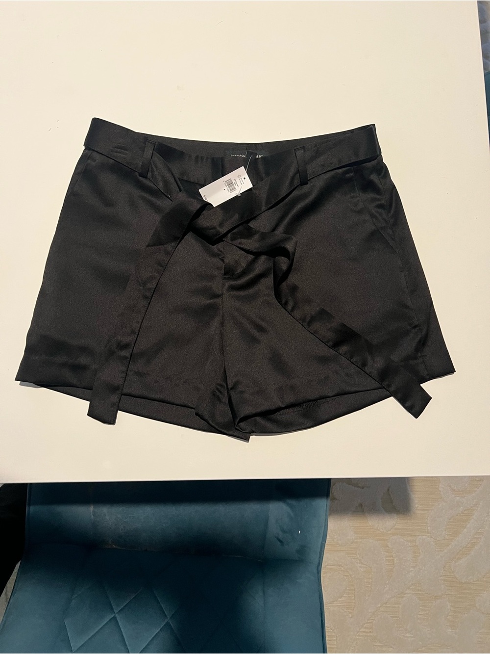 Banana Republic Black Wrap Tie Short